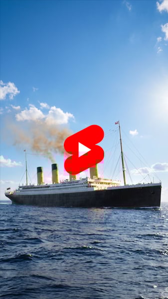 Historisches Foto der Titanic auf hoher See