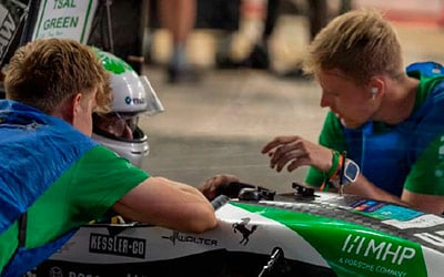 Teambetreuung beim Rennen